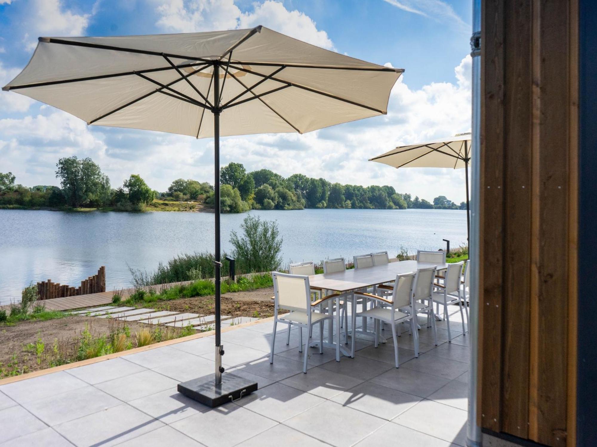 Tidy Chalet With Dishwasher, Near The River Maas Villa Kerkdriel Eksteriør bilde